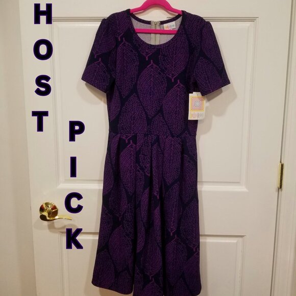LuLaRoe Dresses & Skirts - Ladies' LuLaRoe Amelia Dress, Size XS, New with Tags                   HOST PICK